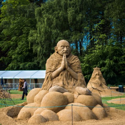 BLOKHUS DAY1045
