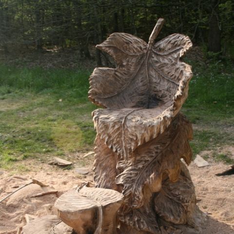 Blaetterthron - 17